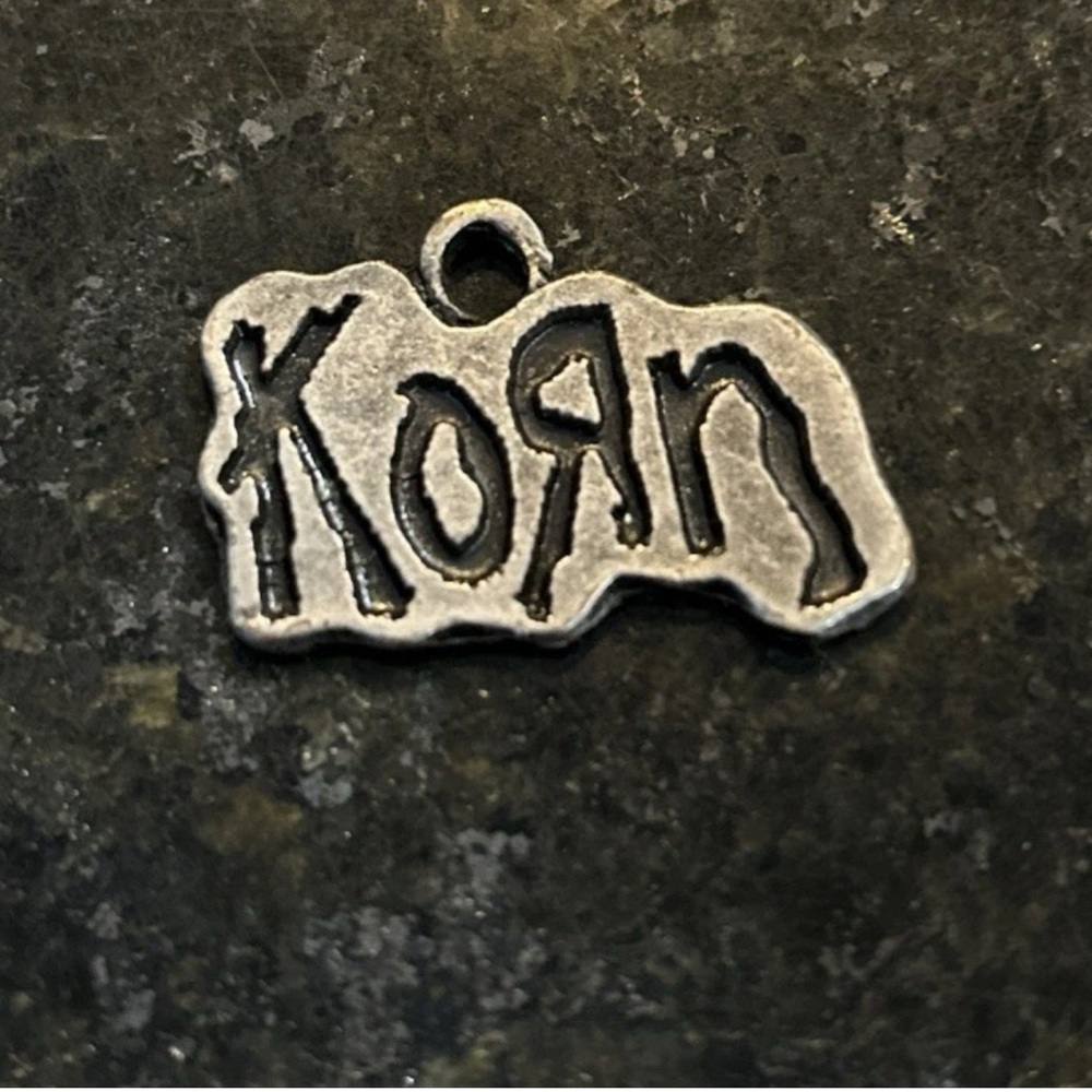 1990’s KORN Charm Pendant Pewter Look Metal Rock Band NuMetal Necklace Bracelet